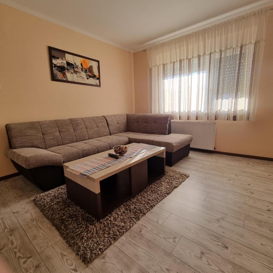 Koks Apartmans Суботица Экстерьер фото